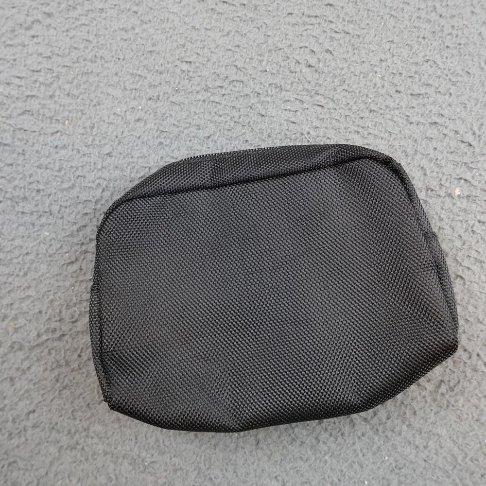 Tumi Travel Pouch Black Amenity Toiletry Cosmetic Bag Organizer Delta Airlines